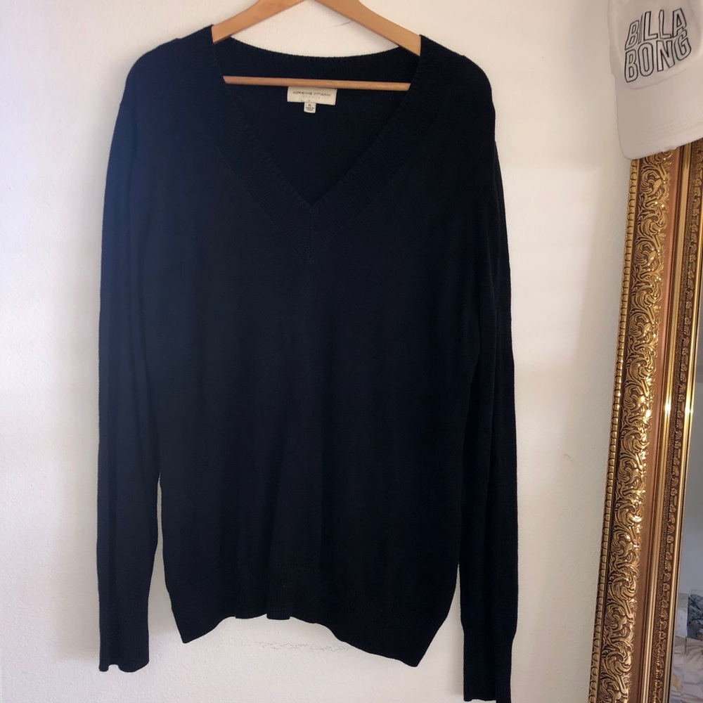 Black v neck sweater